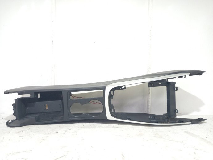 Consola centrala Audi A4 B8 2.0 8K0863244A 2008-2015
