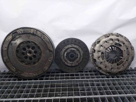 Kit ambreiaj volanta masa dubla Bmw 5 (E60) [Fabr 2004-2010] OEM 2.0 N47 130KW / 177CP  