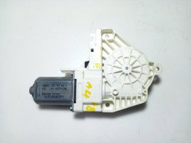 Motoras macara geam dreapta fata Audi A4 B8 2.0 8k0959802A 2008-2015