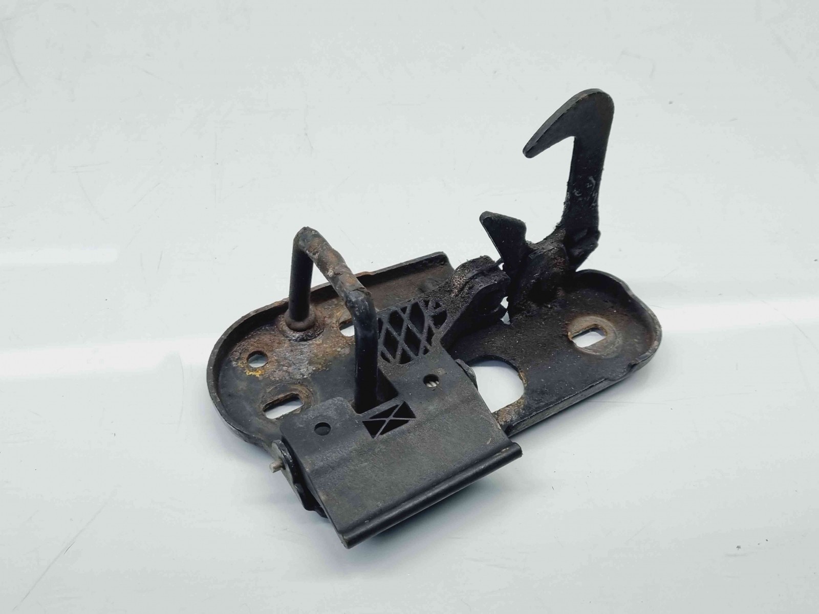 Maner deschidere capota Volkswagen Passat B6 Variant (3C5) [Fabr 2005-2010] 3C0823480