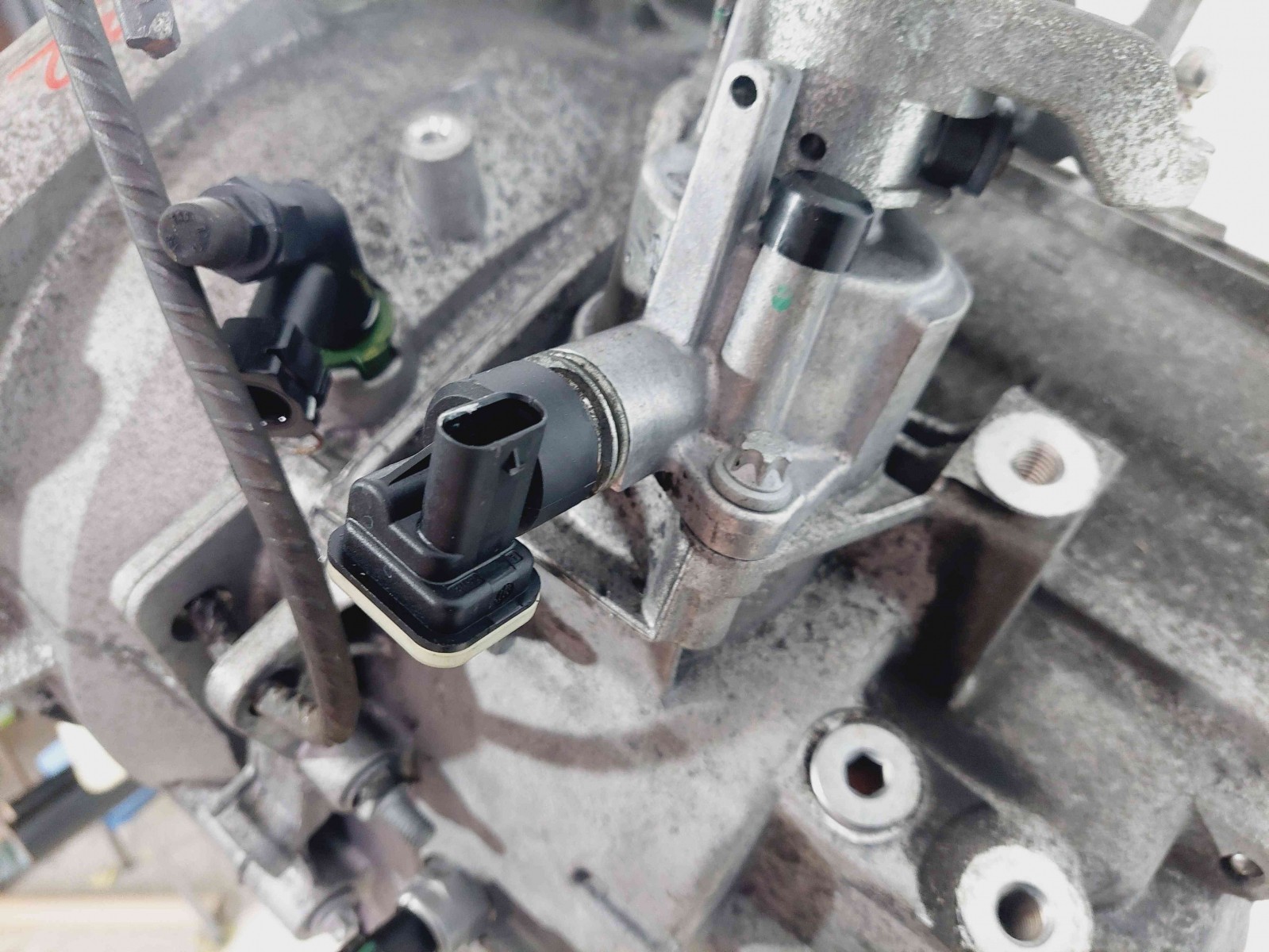 Cutie viteze manuala 6 trepte Opel Astra J Coupe GTC [Fabr 2009-2015] F40 2.0 TDCI A20DTH - imagine 3