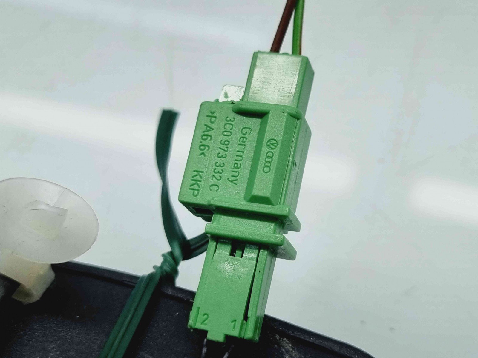 Capsa centura dreapta fata Skoda Fabia 3 Combi (NJ5) [Fabr 2014-2022] 6V0857756C - imagine 3