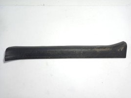 Ornament prag dreapta fata Nissan Juke 1.5 OEM 2010-2021