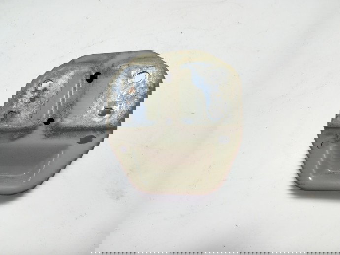 Suport armatura dreapta spate Nissan Juke 1.5 OEM 2010-2021