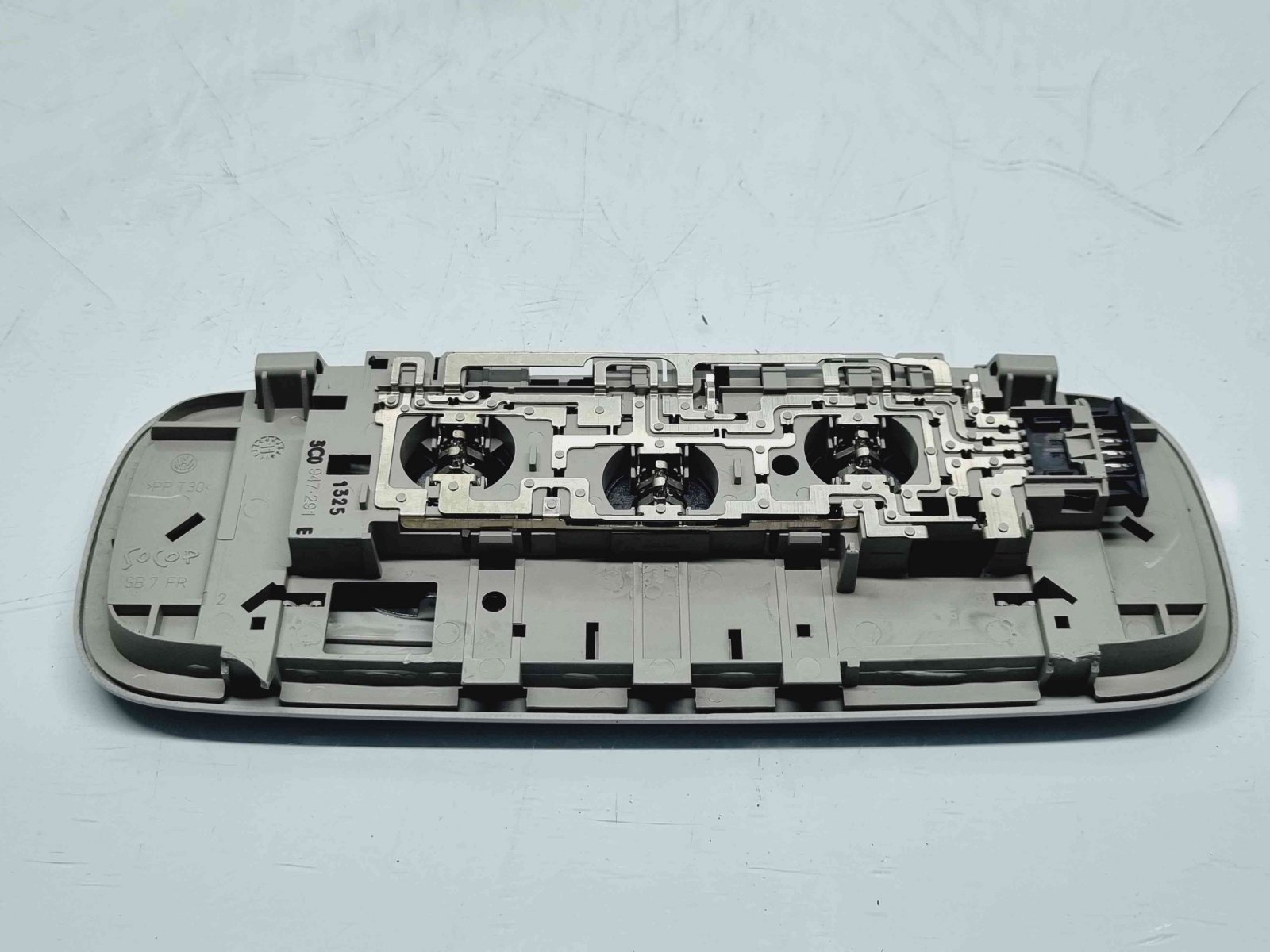 Plafoniera spate Volkswagen Passat B7 (362) [Fabr 2010-2014] 3C0947291E - imagine 3