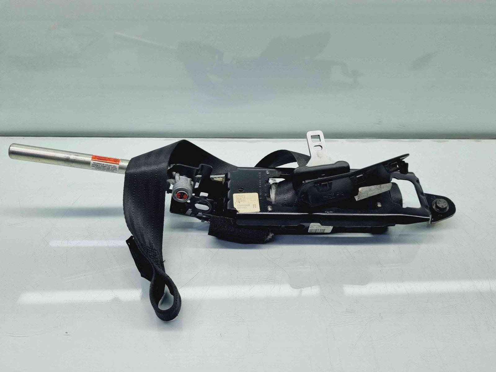 Centura dreapta fata Volvo C30 Coupe Facelift Rdesign [Fabr 2006-2013] OEM - imagine 1