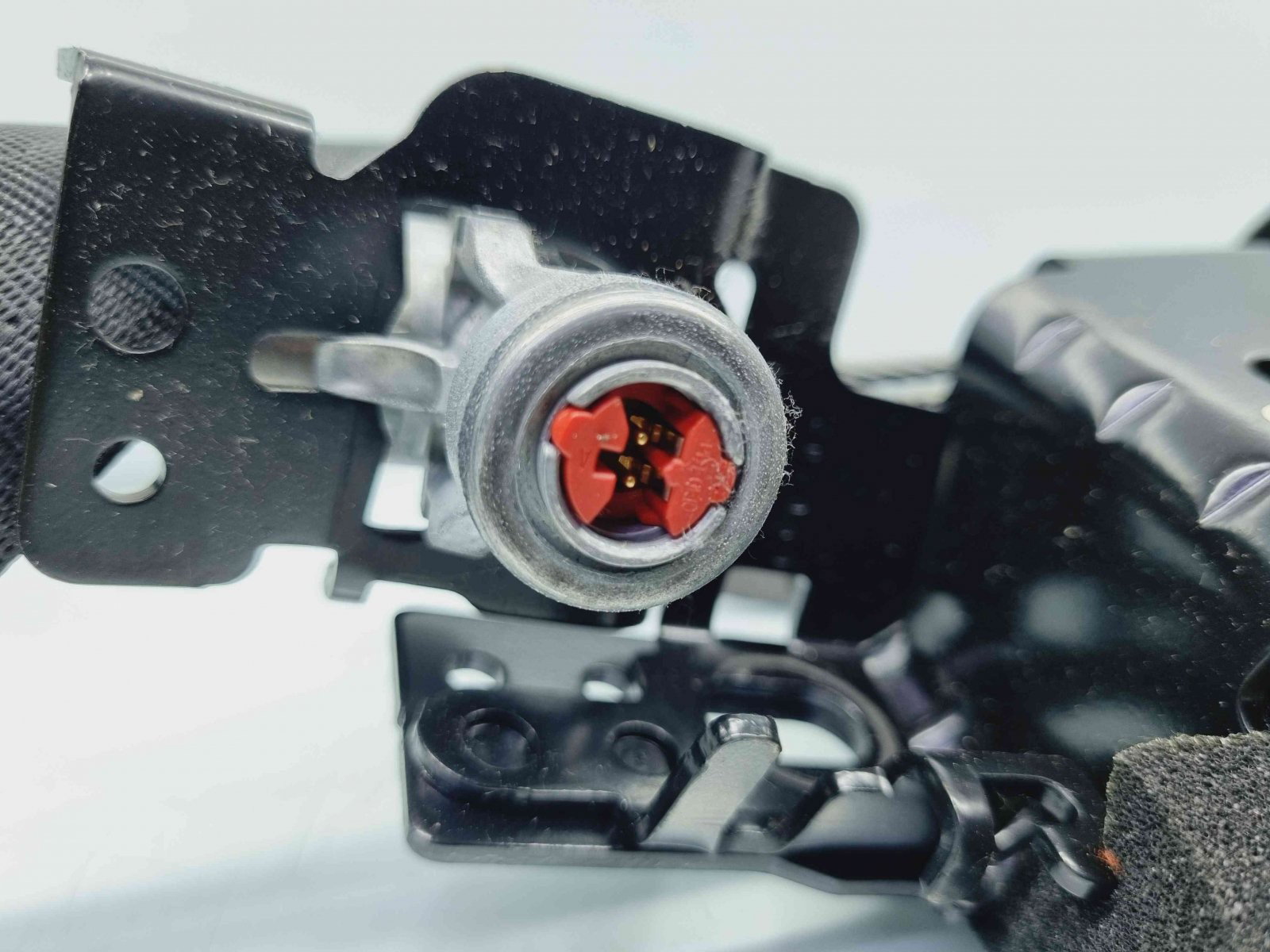 Centura dreapta fata Volvo C30 Coupe Facelift Rdesign [Fabr 2006-2013] OEM - imagine 3