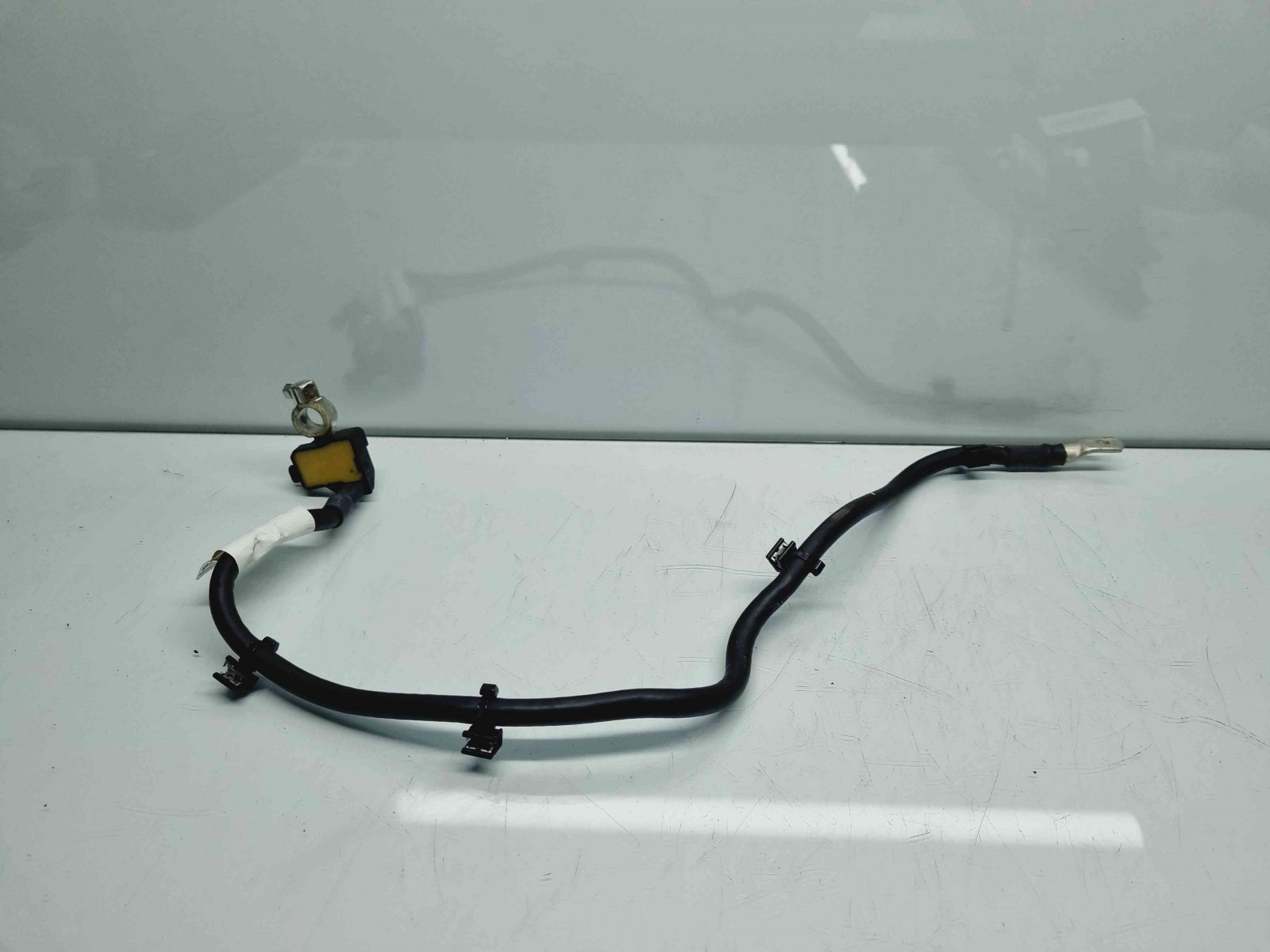 Borna baterie (-) Audi A8 D4 (4H2, 4H8, 4HC, 4HL) [Fabr 2009-2018] 4H0915181F - imagine 1