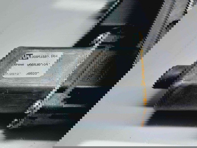 Macara electrica geam dreapta fata Opel Astra J Coupe GTC [Fabr 2009-2015] 13260144 / 20951582