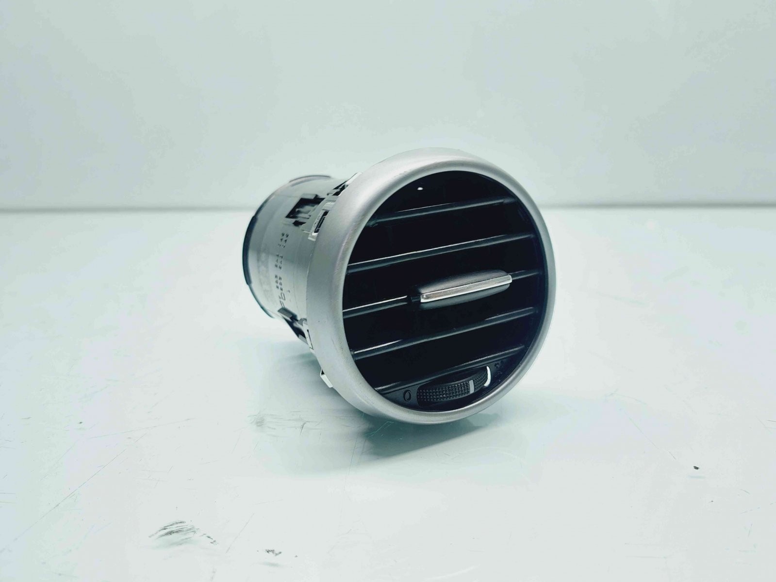 Grila aerisire centrala Seat Altea XL (5P5, 5P8) Facelift [Fabr 2006-2015] 1P0819203 - imagine 1