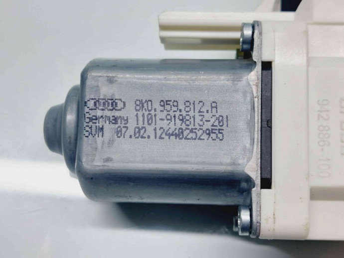 Motoras geam dreapta spate Audi A6 (4G2, C7) S-line [Fabr 2012-2017] 8K0959812A