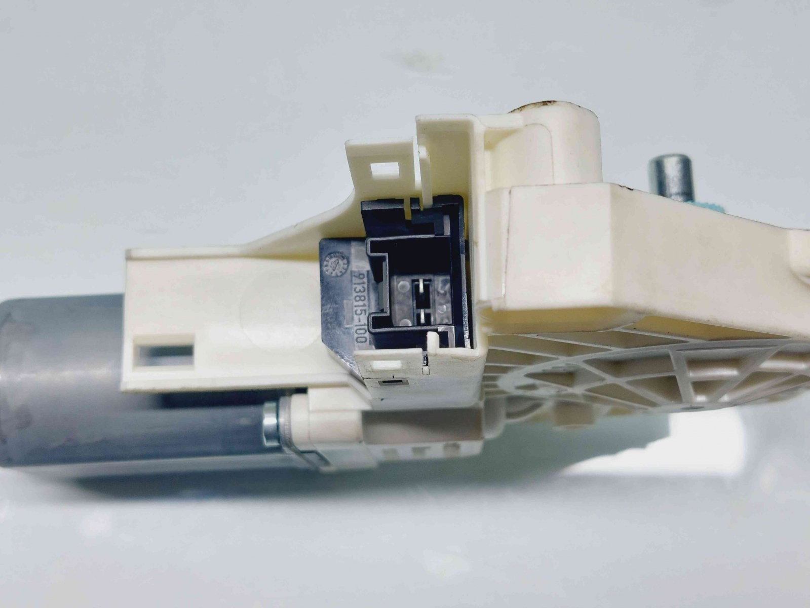 Motoras geam dreapta fata Audi A6 (4G2, C7) S-line [Fabr 2012-2017] 8K0959802B - imagine 3