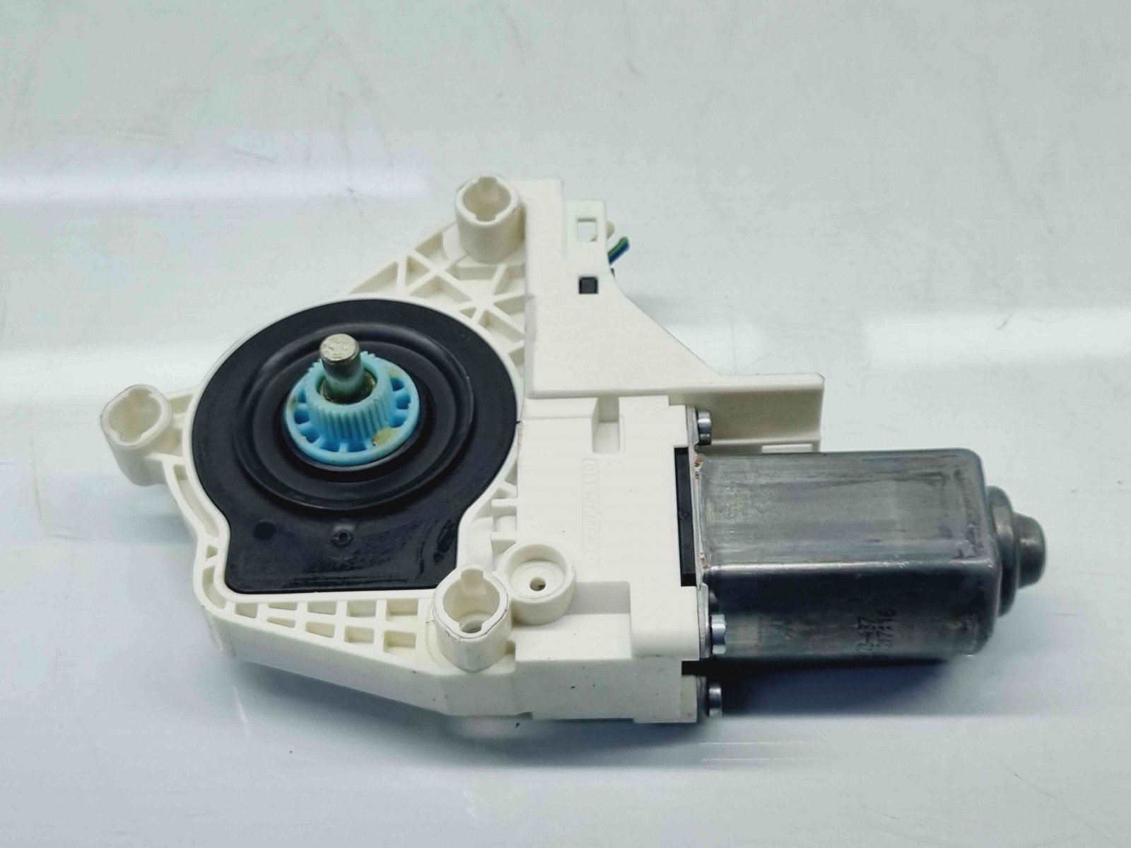 Motoras geam stanga spate Audi A8 D4 (4H2, 4H8, 4HC, 4HL) [Fabr 2009-2018] 8K0959802B