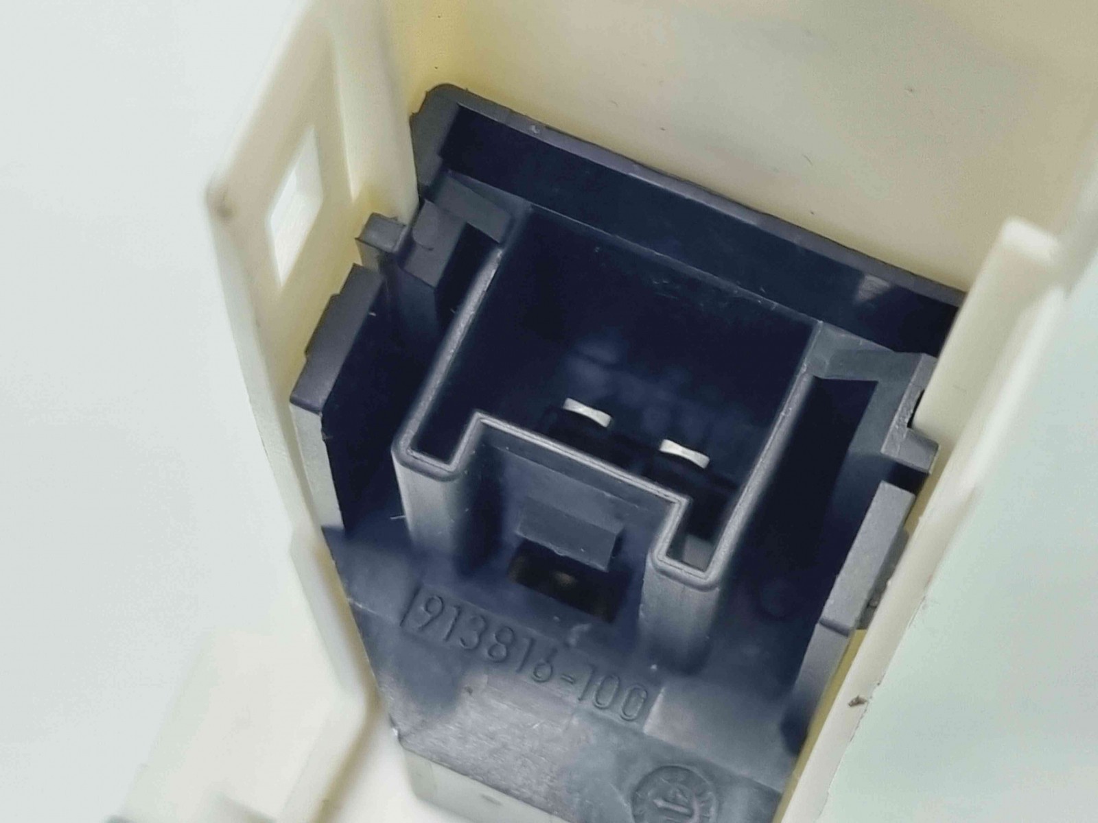 Motoras geam dreapta spate Audi A8 D4 (4H2, 4H8, 4HC, 4HL) [Fabr 2009-2018] 8K0959801B - imagine 2