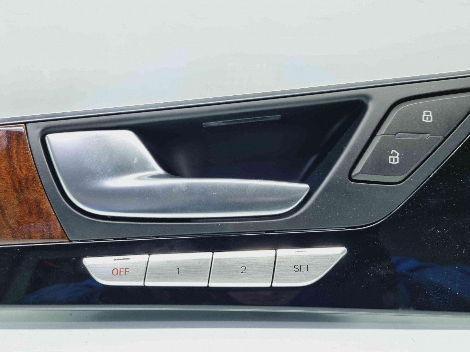 Maner interior stanga fata Audi A8 D4 (4H2, 4H8, 4HC, 4HL) [Fabr 2009-2018] 4H0867101 - imagine 3