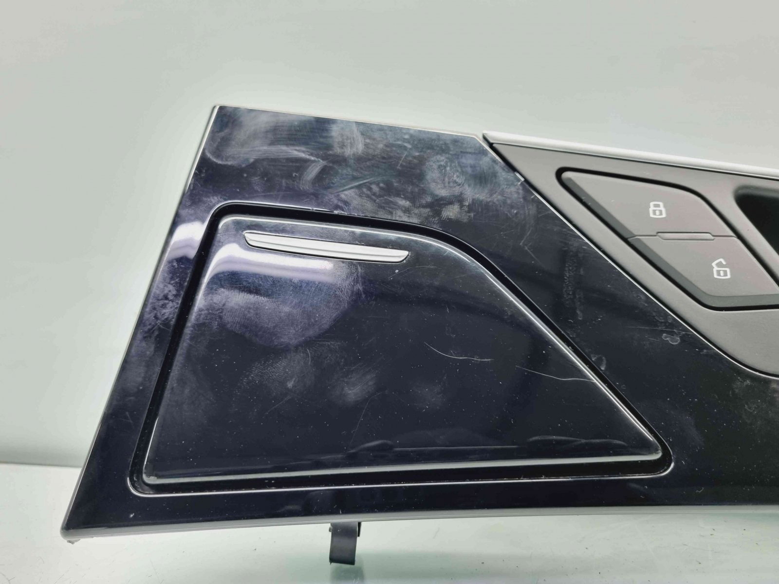 Maner interior dreapta spate Audi A8 D4 (4H2, 4H8, 4HC, 4HL) [Fabr 2009-2018] 4H0867470 - imagine 2