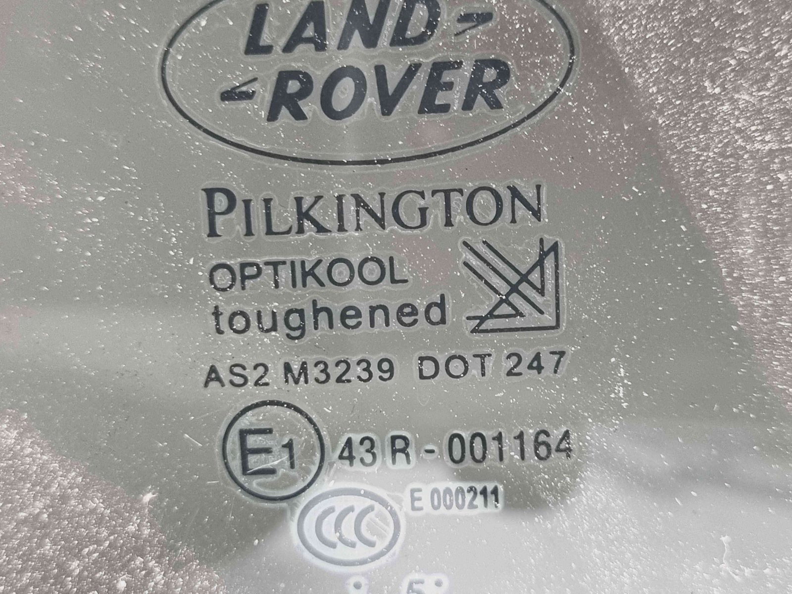 Geam fix usa dreapta spate LAND ROVER RANGE ROVER SPORT (L320) [Fabr 2005-2009] OEM - imagine 2