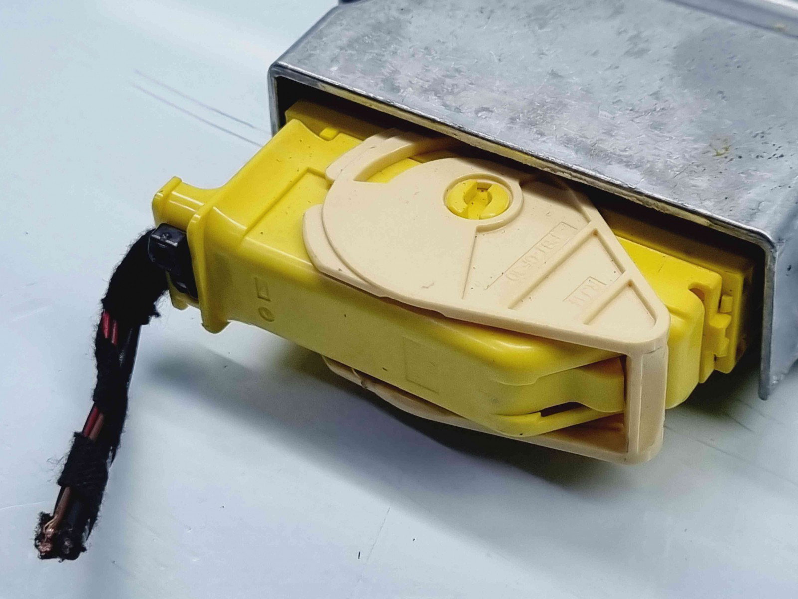 Senzor acceleratie Audi A6 (4GC, C7) Facelift S-line [Fabr 2012-2017] 4G0907637H - imagine 3