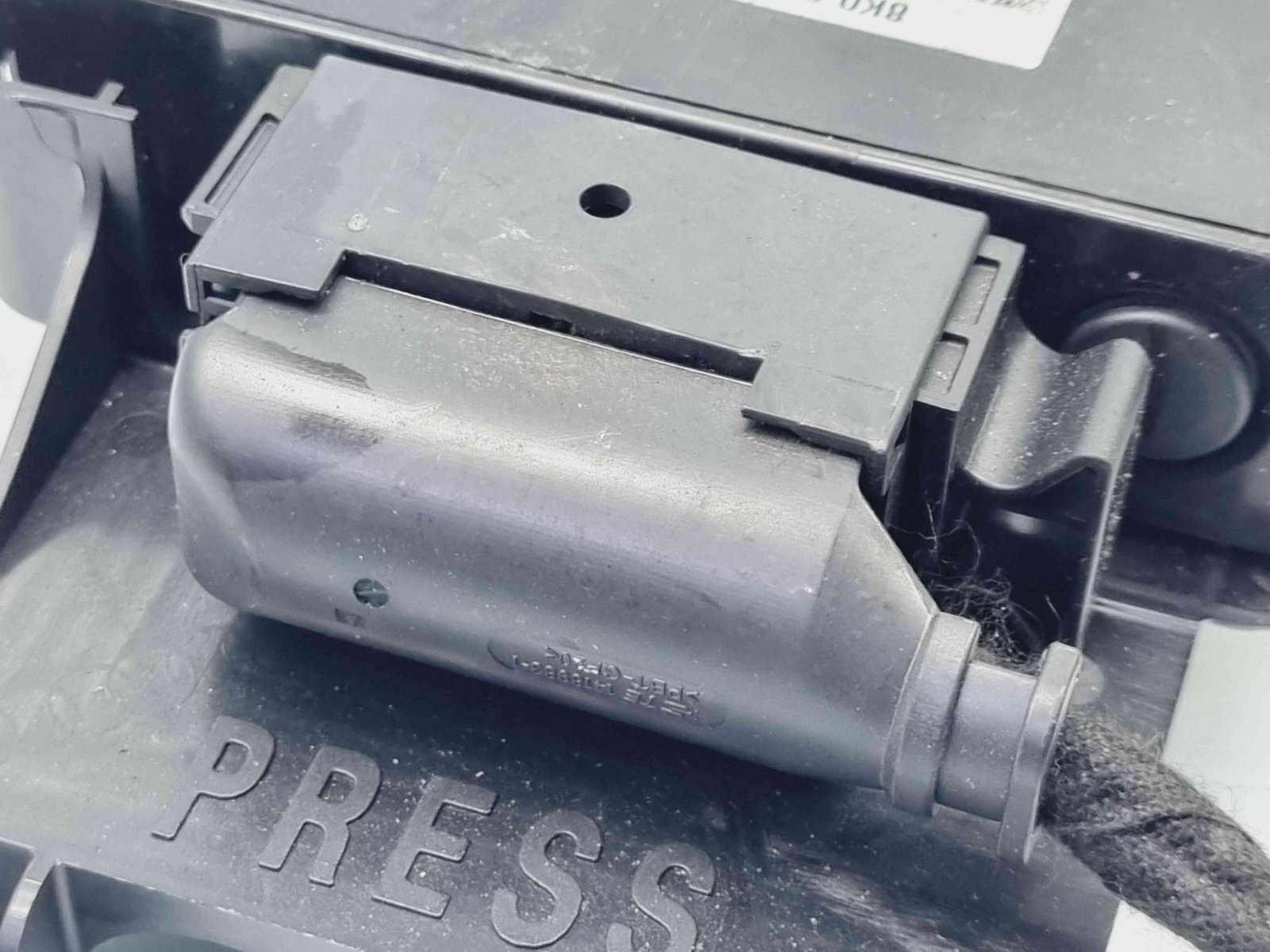 Modul stabilizator tensiune Audi A6 (4GC, C7) Facelift S-line [Fabr 2012-2017] 8K0959663F - imagine 3