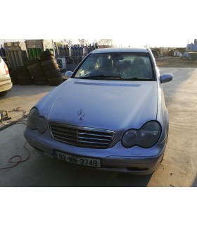 Dezmembrari Mercedes C220