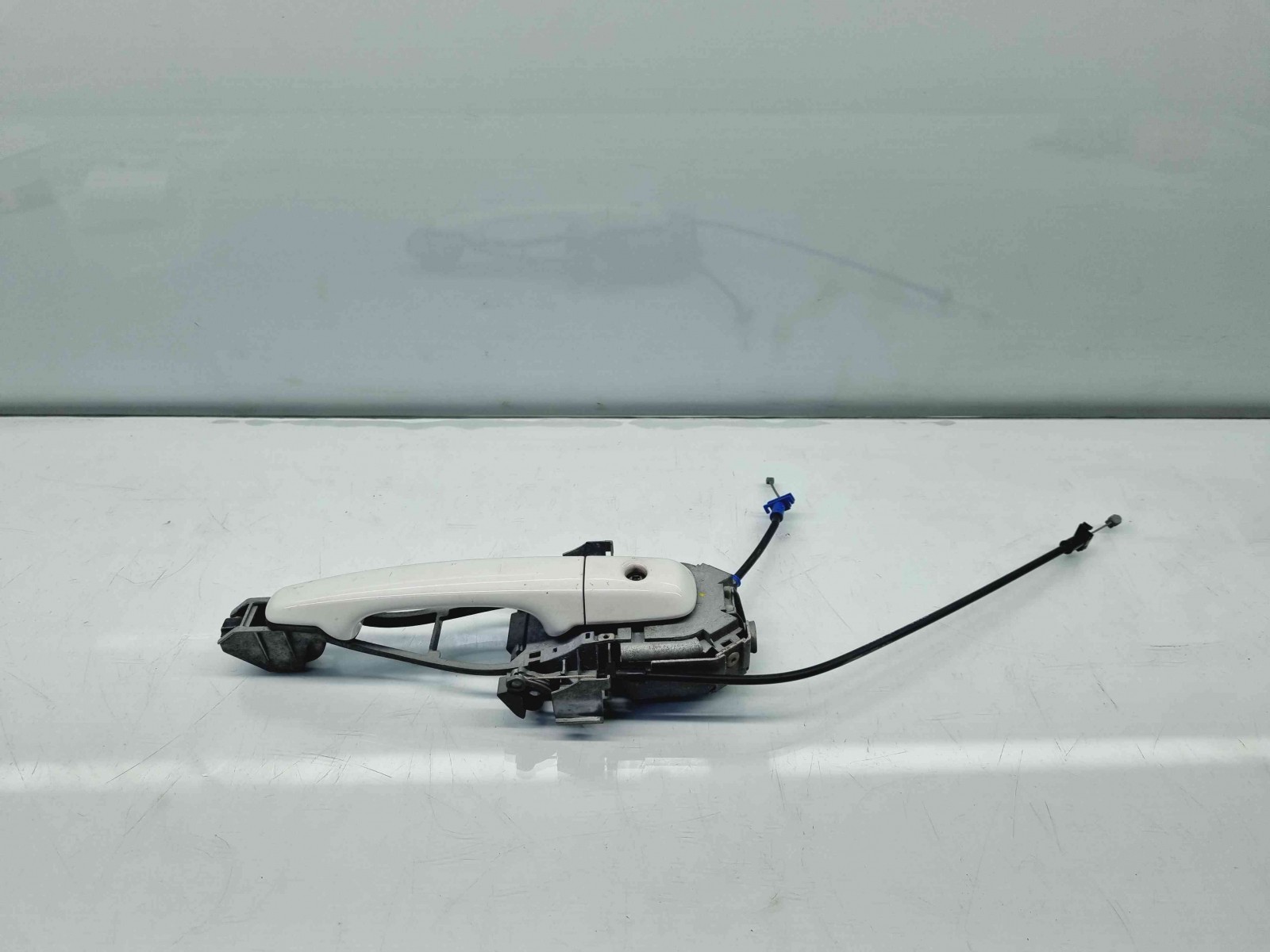 Maner usa dreapta fata Volvo C30 Coupe Facelift Rdesign [Fabr 2006-2013] 61400 Ice White Sod - imagine 1