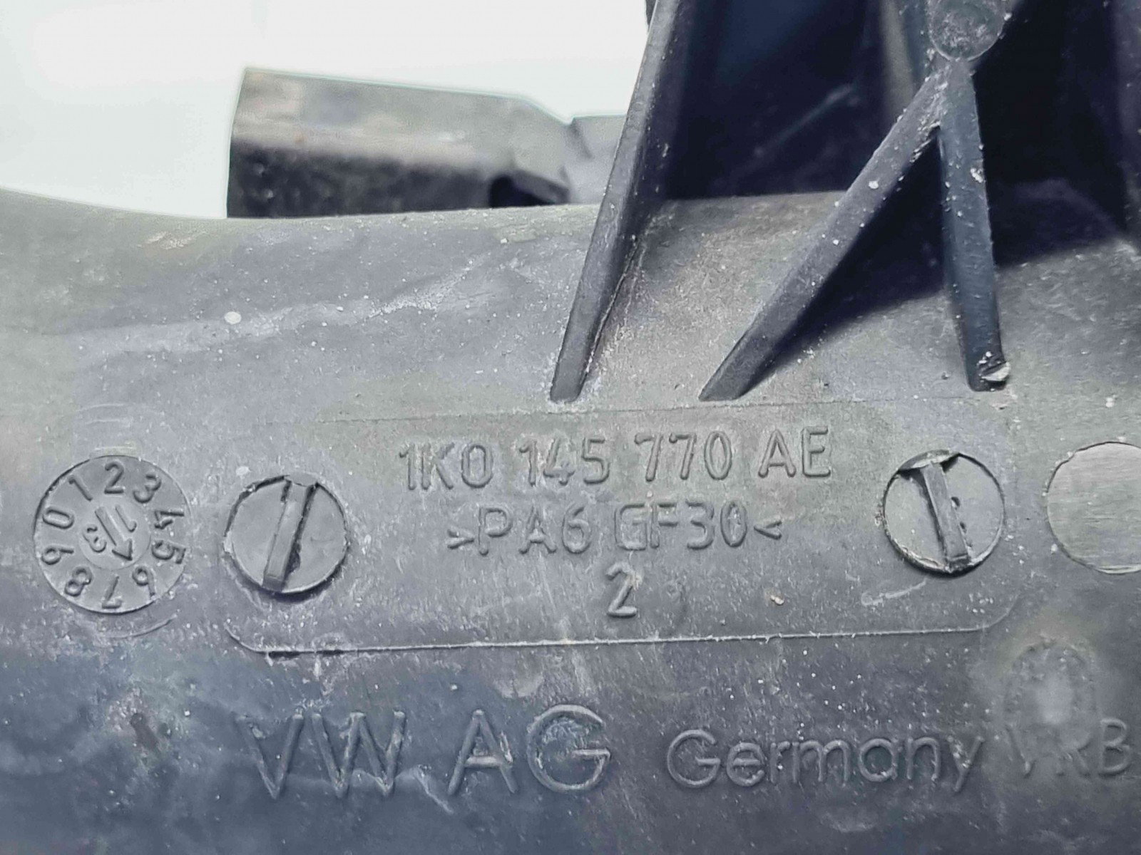 Tub intercooler Seat Altea XL (5P5, 5P8) Facelift [Fabr 2006-2015] 1K0145770AE 1.6 TDI CAYC 77KW / 105CP 1.6 TDI CAYC 77KW / 105CP - imagine 2