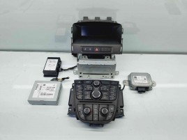 Radio CD cu navigatie Opel Astra J Coupe GTC [Fabr 2009-2015] 13306647, 22739796, 13362385, 13267984, 13360091, 22836293