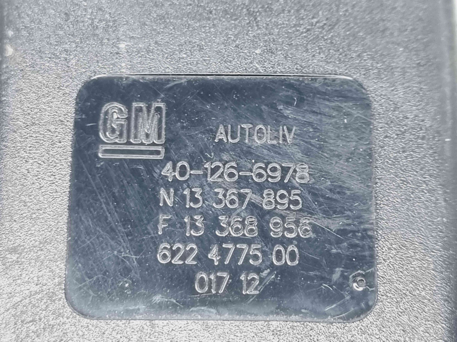 Capsa centura dreapta fata Opel Astra J Coupe GTC [Fabr 2009-2015] 13367895 - imagine 2