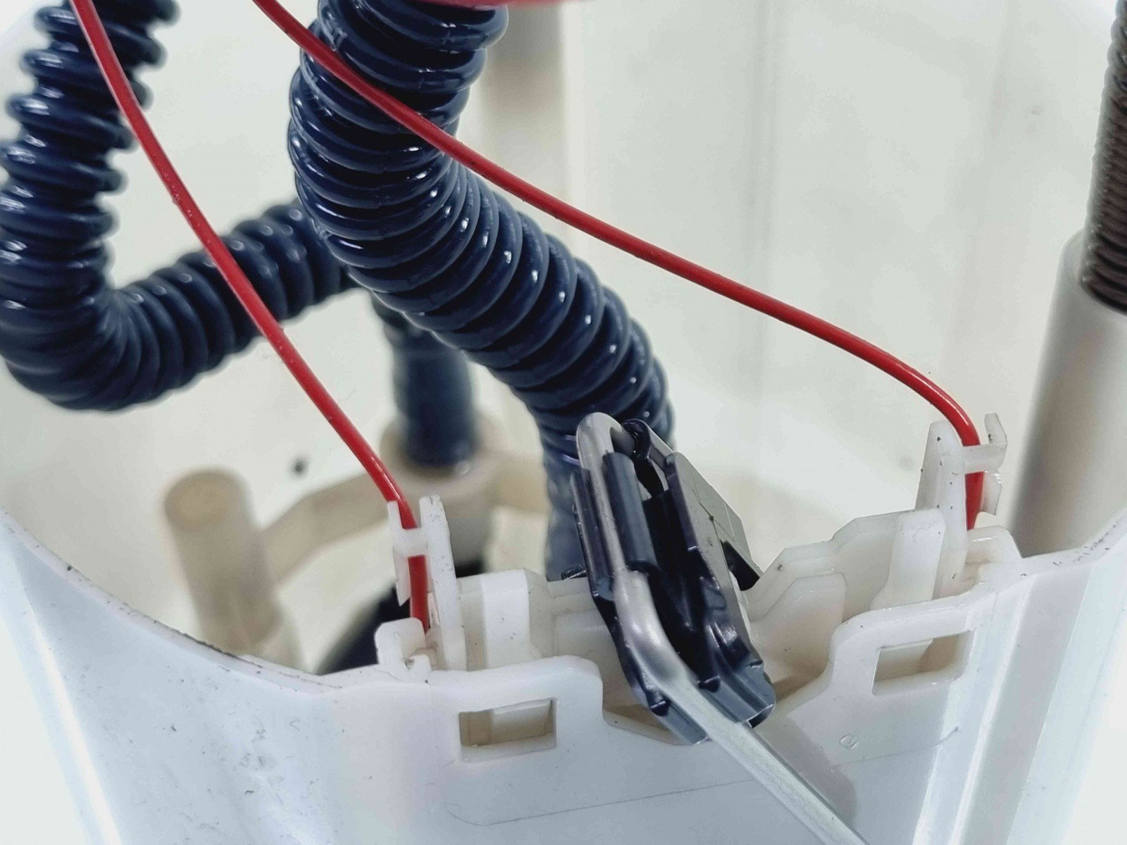 Sonda litrometrica Volvo V40 [Fabr 2013-2019] 31321094 1.6 D4162T 84KW / 115CP 1.6 D4162T 84KW / 115CP - imagine 4