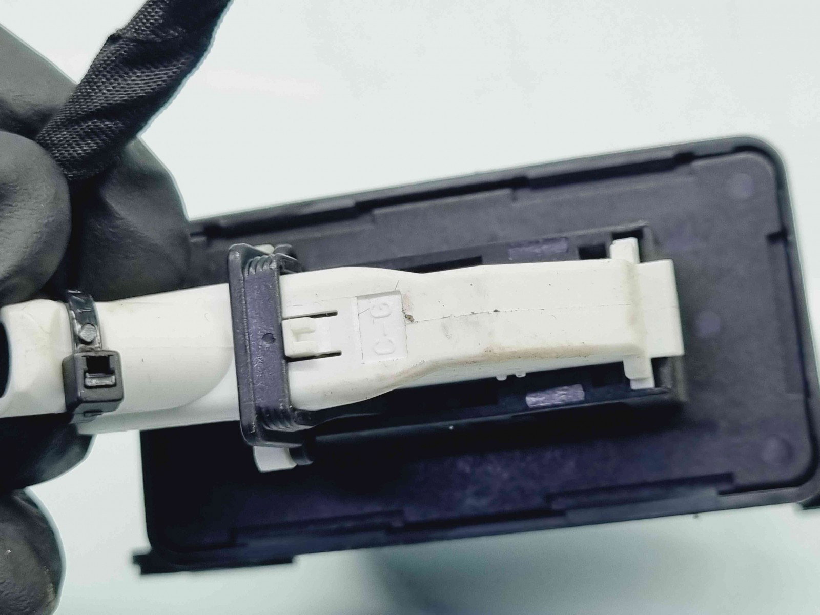 Modul control lumini Volkswagen Passat B7 (362) [Fabr 2010-2014] 5M0907357F - imagine 3