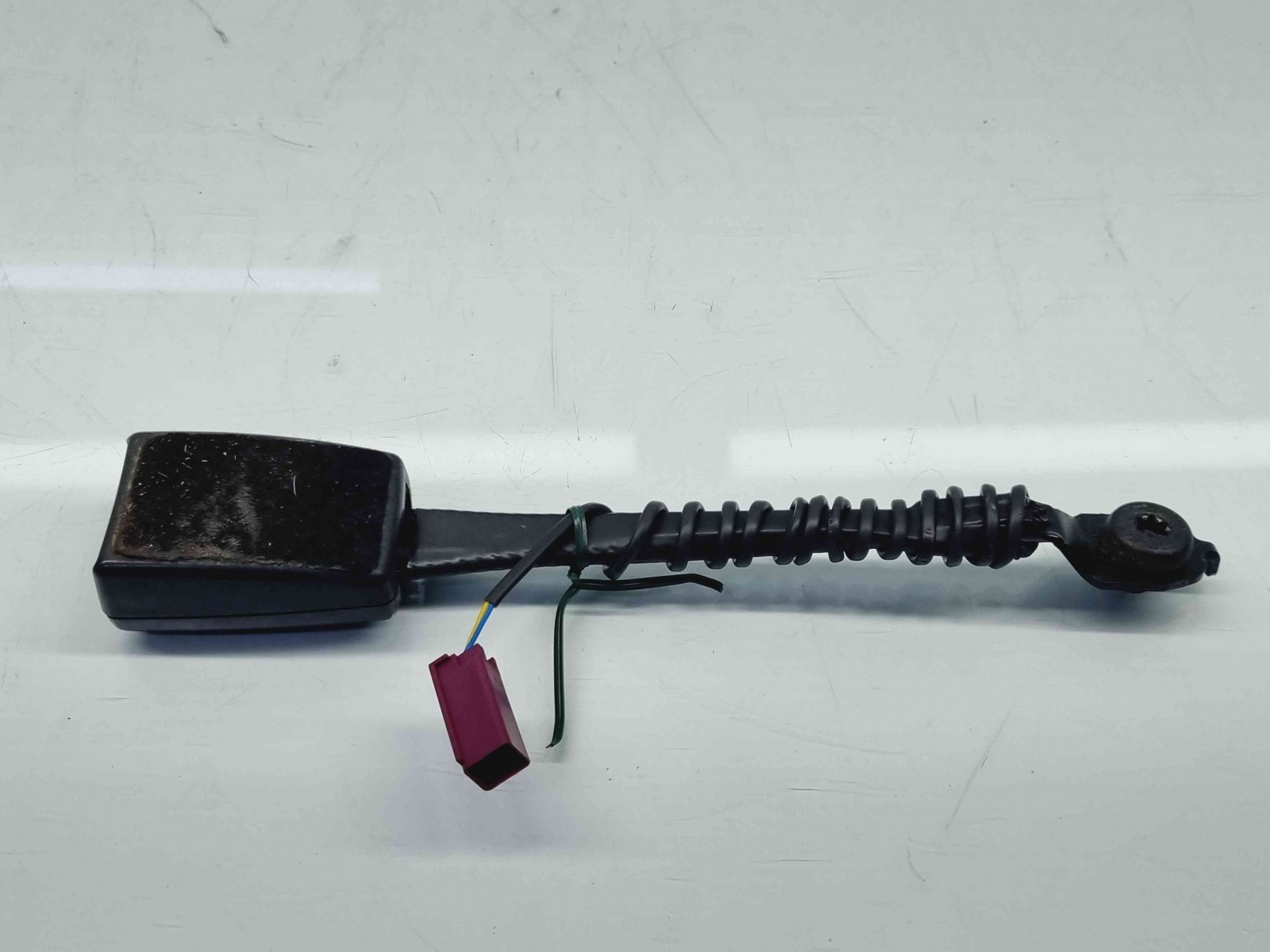 Capsa centura dreapta fata Ford Focus 3 Facelift [Fabr 2014-2019] BM51-61208-CBW - imagine 1