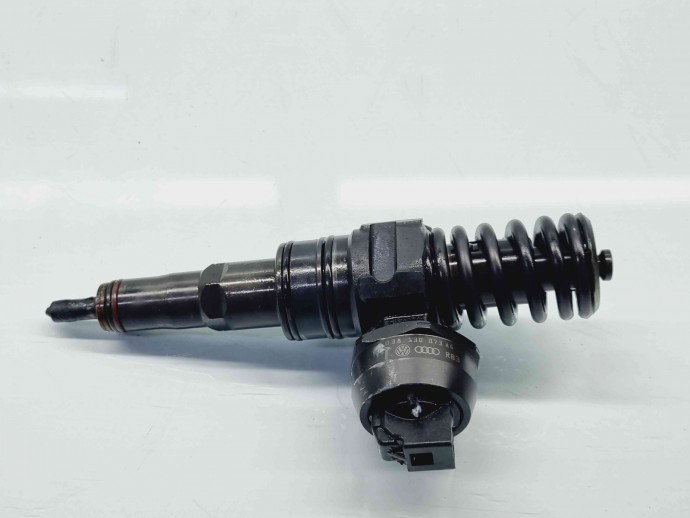 Injector Volkswagen Passat B6 Variant (3C5) [Fabr 2005-2010] 038130073AG | 0414720215 2.0 TDI BMP 103KW / 140CP 2.0 TDI BMP 103KW / 140CP