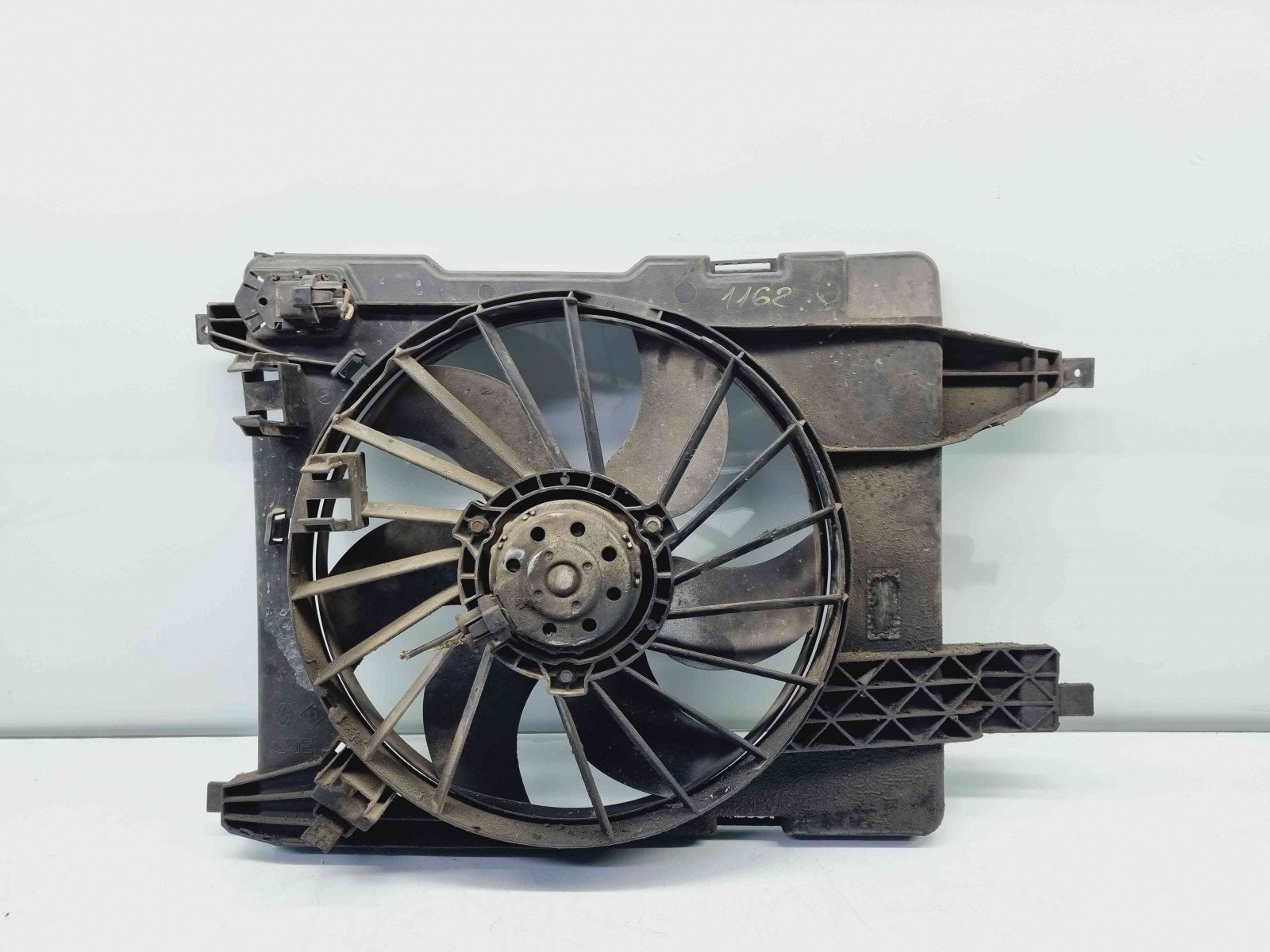 Electroventilator Renault Scenic 2 [Fabr 2003-2008] OEM 1.9 DCI F9Q-812 88KW / 120CP 1.9 DCI F9Q-812 88KW / 120CP - imagine 1