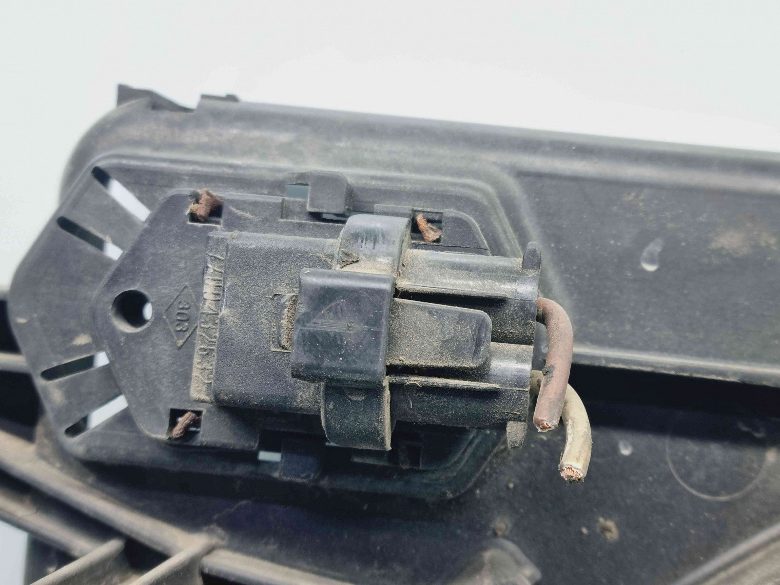 Electroventilator Renault Scenic 2 [Fabr 2003-2008] OEM 1.9 DCI F9Q-812 88KW / 120CP 1.9 DCI F9Q-812 88KW / 120CP - imagine 2