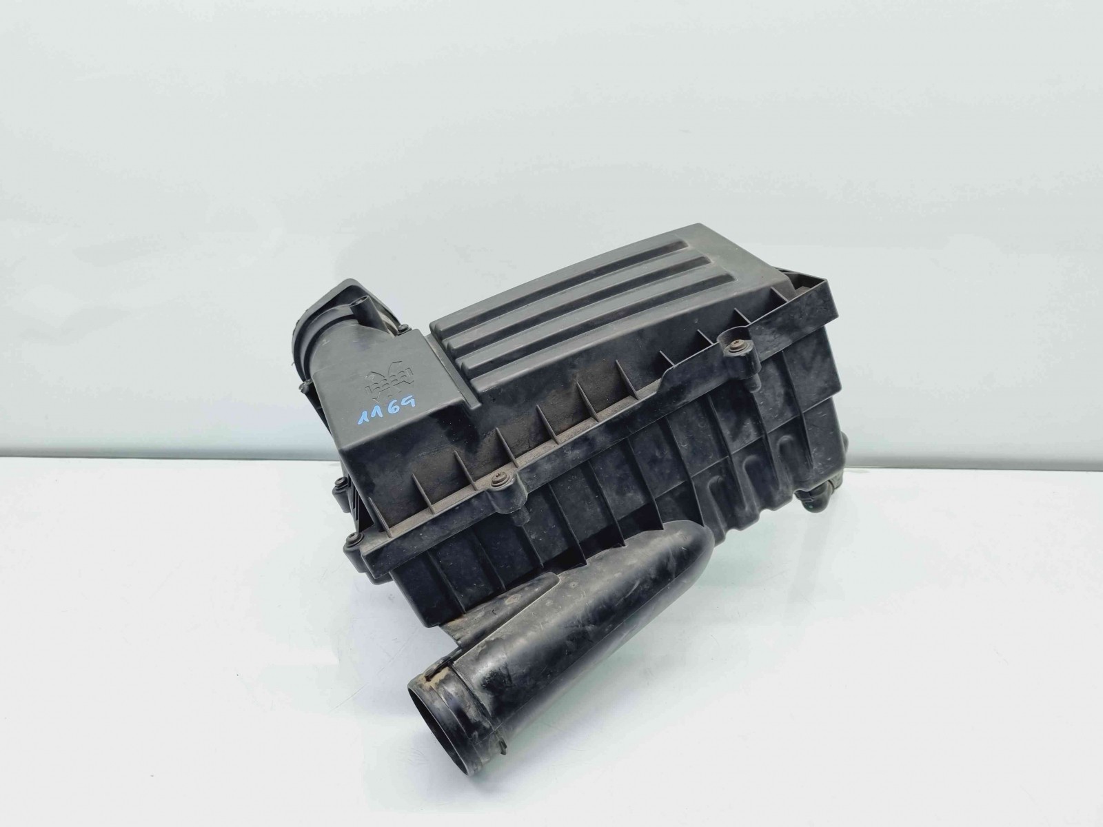 Carcasa filtru aer Volkswagen Passat B6 Variant (3C5) [Fabr 2005-2010] 3C0129607AG 2.0 TDI BMP 103KW / 140CP 2.0 TDI BMP 103KW / 140CP