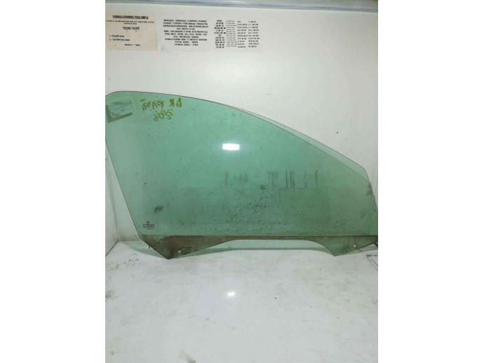 Geam usa dreapta fata Peugeot 206 1.4 OEM 1998-2009