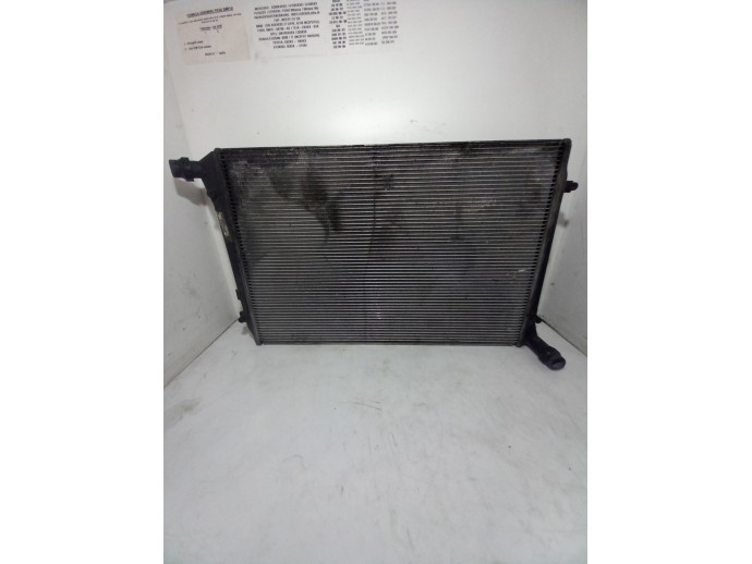 Radiator apa Volkswagen Passat B6 2.0 BMP 3C0121253R 2005-2010