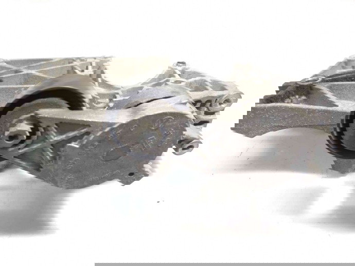 Suport accesorii Skoda Octavia 2 1.9 BKC 038903143AF 2004-2013