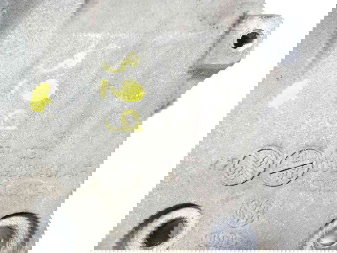 Suport accesorii Skoda Octavia 2 1.9 BKC 038903143AF 2004-2013