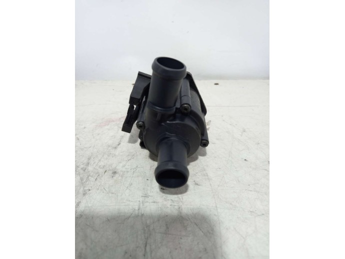 Pompa recirculare apa Audi A5 2.0 TDI  06H121601J 2007-2015 