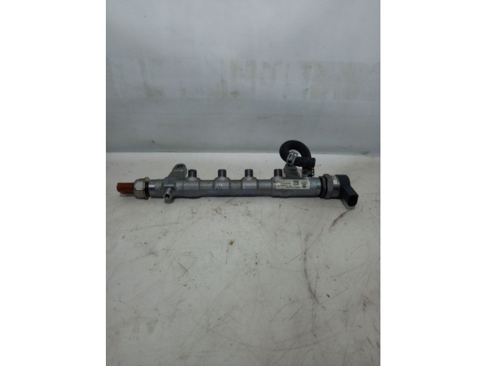 Rampa injectoare Audi A5 2.0 TDI  03L130089Q 2007-2015