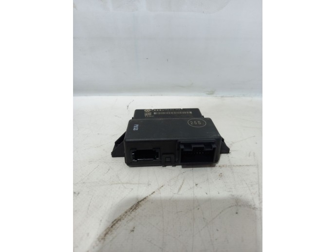 Modul central Audi A5 2.0 TDI  8R0907468H 2007-2015 