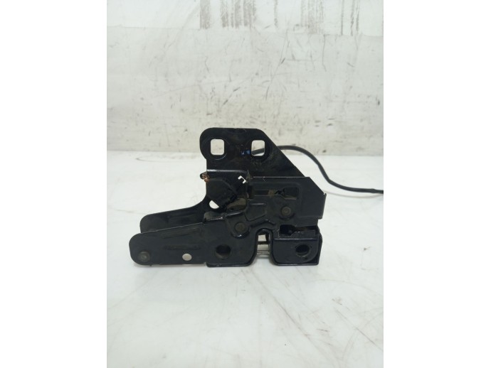 Broasca capota Audi A4 B7 2.0 BRE 8E0823503C 2004-2008