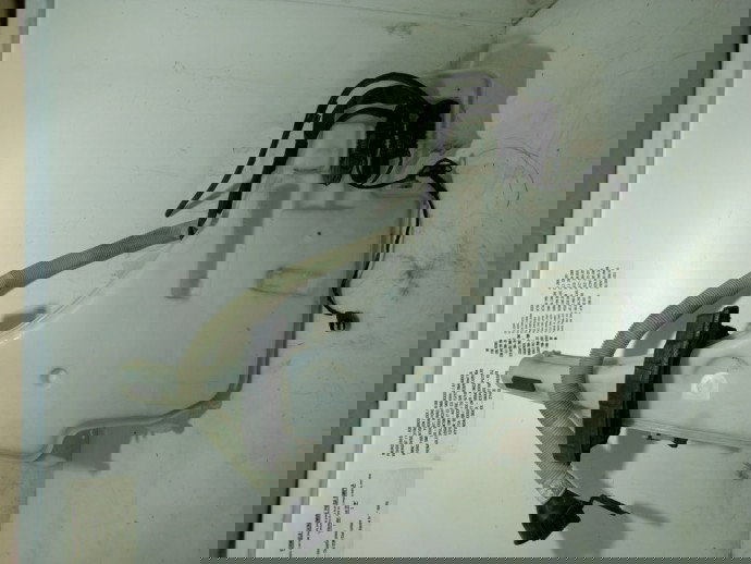 Vas lichid parbriz BMW X1 2.0 D 7068998 2009-2015