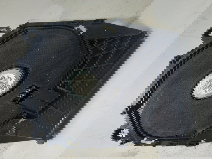 Subwoofer dreapta BMW X1  2.0 D 9204786-05 2009-2015