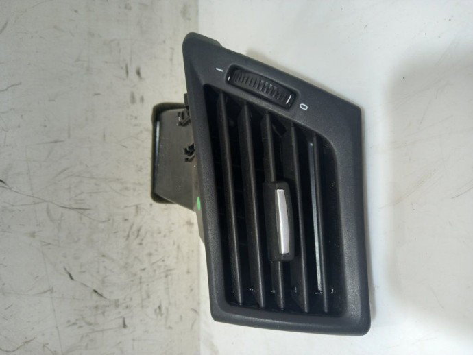 Grila ventilatie stanga BMW X1 2.0 D OEM 2009-2015