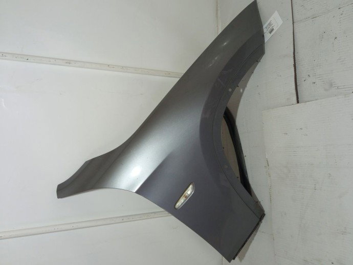 Aripa dreapta fata BMW X1 2.0 D OEM 2009-2015