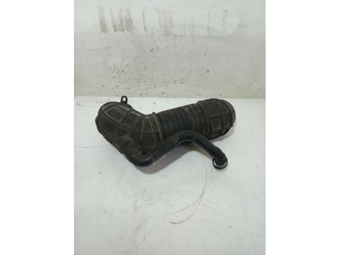 Furtun turbo Audi A4 B7 2.0 BRE 8E0129615J 2004-2008
