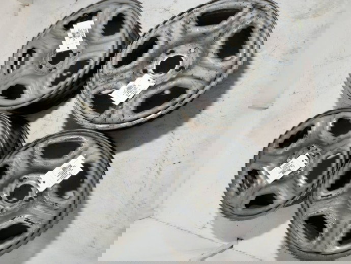 Jante tabla Dacia Duster 5x114 R16 ET50