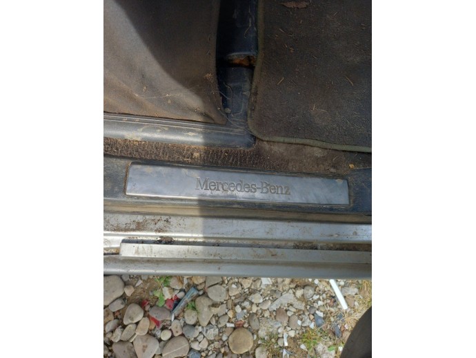 Ornament prag dreapta spate Mercedes ML W163 2.7 CDI OEM 1998-2005